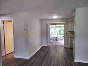 3263 N Maidencane Dr in Beverly Hills, FL - Foto de edificio - Building Photo