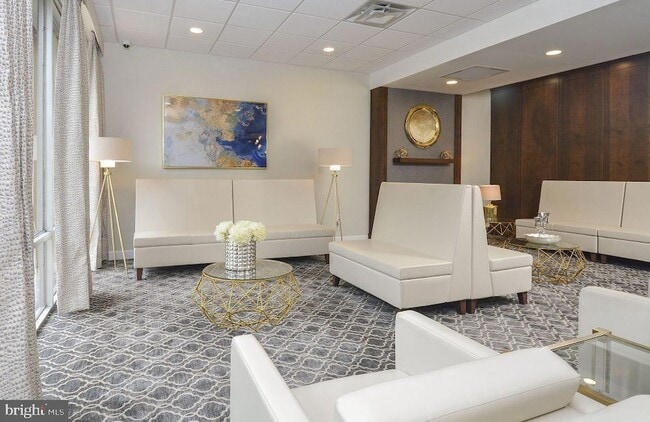 515 W Chelten Ave, Unit 1B-1006 in Philadelphia, PA - Building Photo - Building Photo