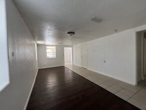 401 Barstow Rd in Barstow, CA - Building Photo - Building Photo