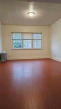 1013 Broadway in Bayonne, NJ - Building Photo - Building Photo