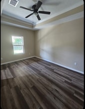 1831 Lincoln Dr in Orange, TX - Foto de edificio - Building Photo