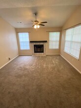 3251 W Woodfield Way in Fayetteville, AR - Building Photo - Building Photo