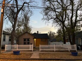715 E High St in Colorado Springs, CO - Building Photo
