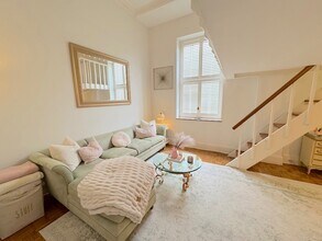 321 Abercorn St in Savannah, GA - Building Photo - Building Photo