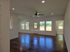 159 Windmill Wy in Robinson, TX - Building Photo - Building Photo
