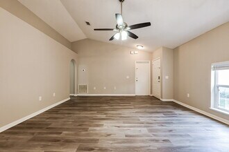 1741 Wekiva Crossing Blvd in Apopka, FL - Foto de edificio - Building Photo