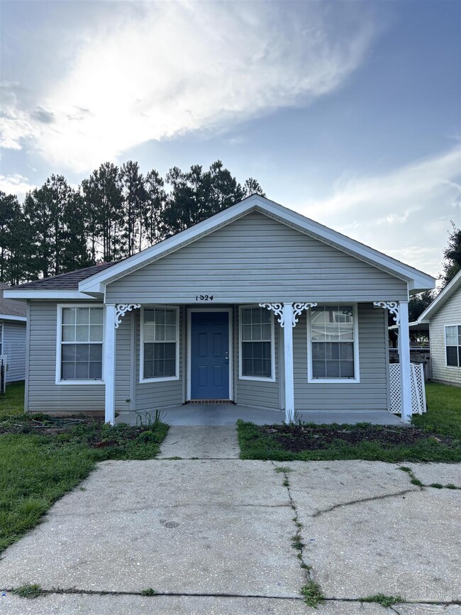 1324 Jasper St in Ensley, FL - Building Photo - Building Photo