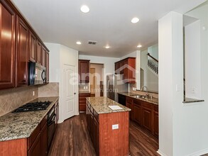 2836 Tranquilo in Grand Prairie, TX - Foto de edificio - Building Photo