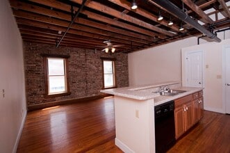 504 W Olive St in Springfield, MO - Building Photo - Building Photo