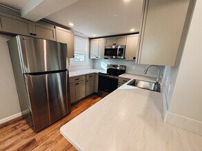 45 Church St in Groton, CT - Building Photo - Building Photo