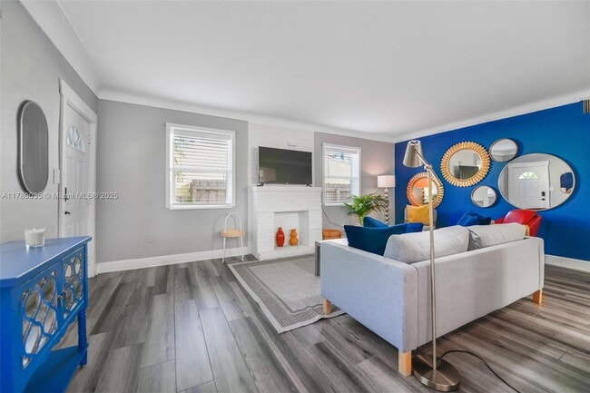 242 SW 20th St in Fort Lauderdale, FL - Building Photo - Building Photo