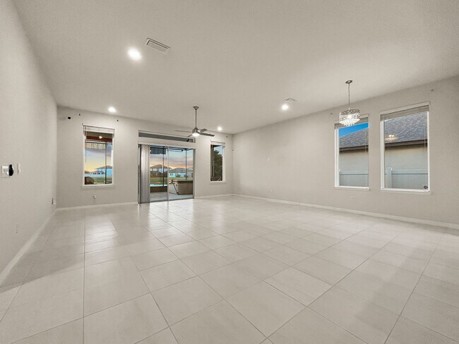 13413 Palmera Vista Dr in Riverview, FL - Building Photo - Building Photo