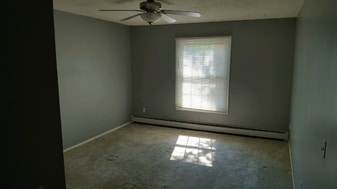 4612 Cedar Lake Rd in Minneapolis, MN - Building Photo