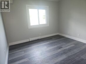 8800 Willoughby Dr in Niagara Falls, ON - Building Photo - Building Photo