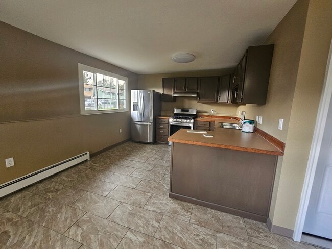 4613 E 7th Ave, Unit B in Anchorage, AK - Building Photo - Building Photo