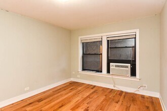 553 W Arlington Pl in Chicago, IL - Building Photo - Building Photo