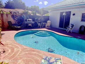 150 Sandy Shoes Dr in Melbourne Beach, FL - Building Photo - Building Photo