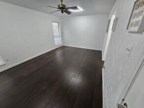 2105 E Collins Blvd in Richardson, TX - Building Photo - Building Photo