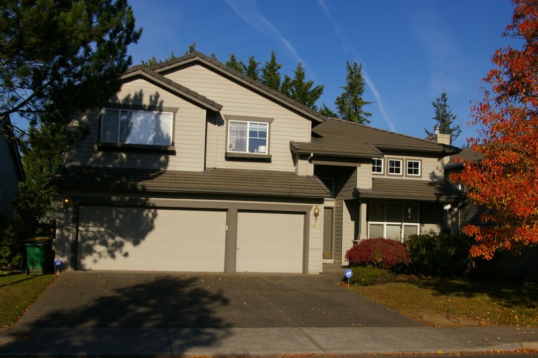 15637 NW Trakehner Way in Portland, OR - Building Photo