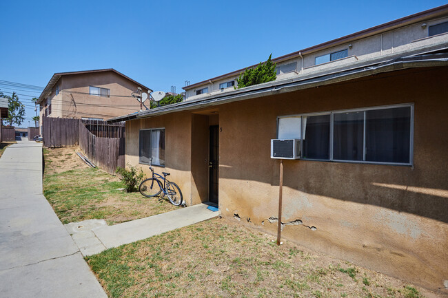 426 Sefton Ave in Monterey Park, CA - Building Photo - Building Photo