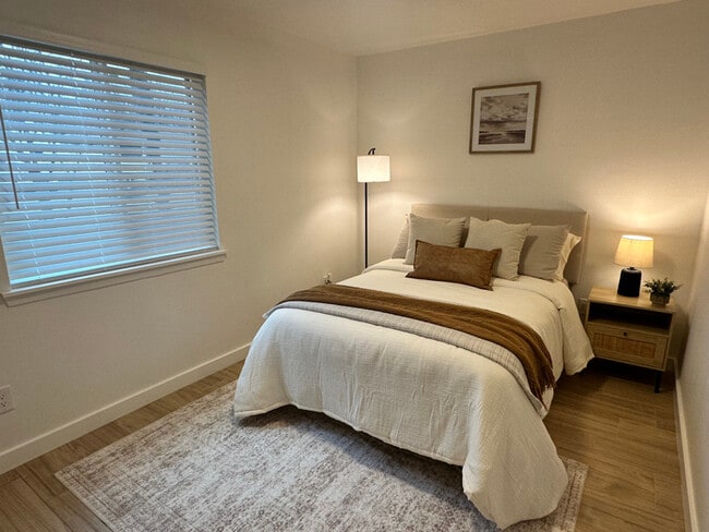 property at 6803 Hillcroft Dr