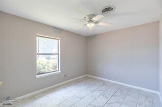 3818 Knights Ct in Abilene, TX - Foto de edificio - Building Photo