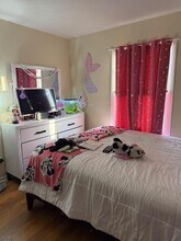 43 Chestnut St in West Orange, NJ - Building Photo - Building Photo