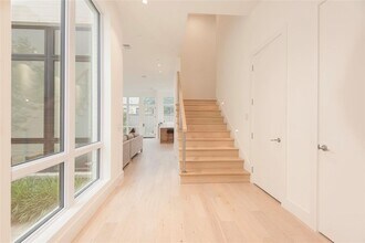 610 N Oak Cliff Blvd in Dallas, TX - Building Photo - Building Photo