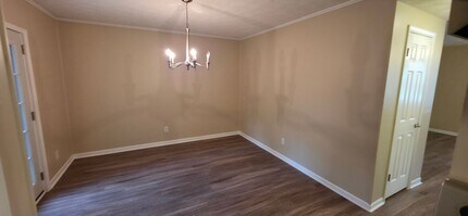 131 Northdale Pl in Lawrenceville, GA - Foto de edificio - Building Photo