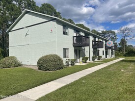 421 Mercury Ave SE in Palm Bay, FL - Building Photo