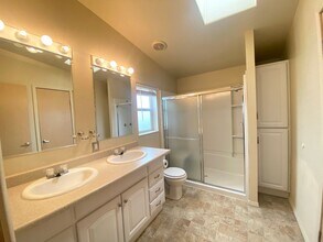 375 W Patrician Dr in Reno, NV - Building Photo - Building Photo