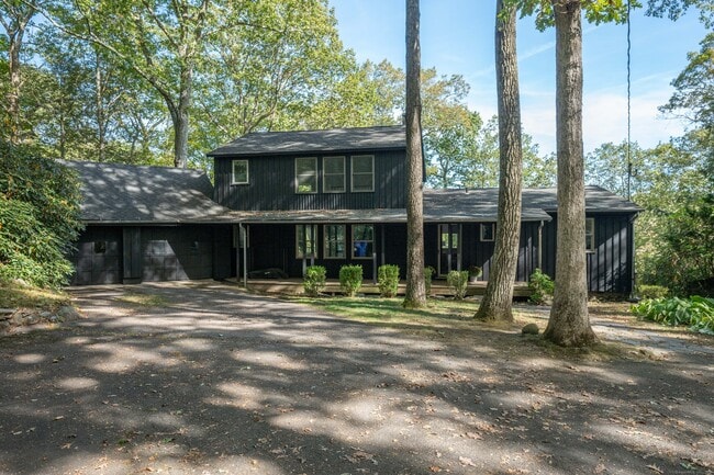 property at 118 Lake Dr