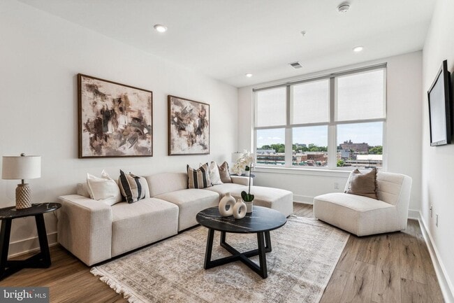 property at 139 W Chelten Ave