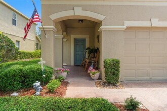 2932 Lochcarron Dr in Land O Lakes, FL - Building Photo - Building Photo