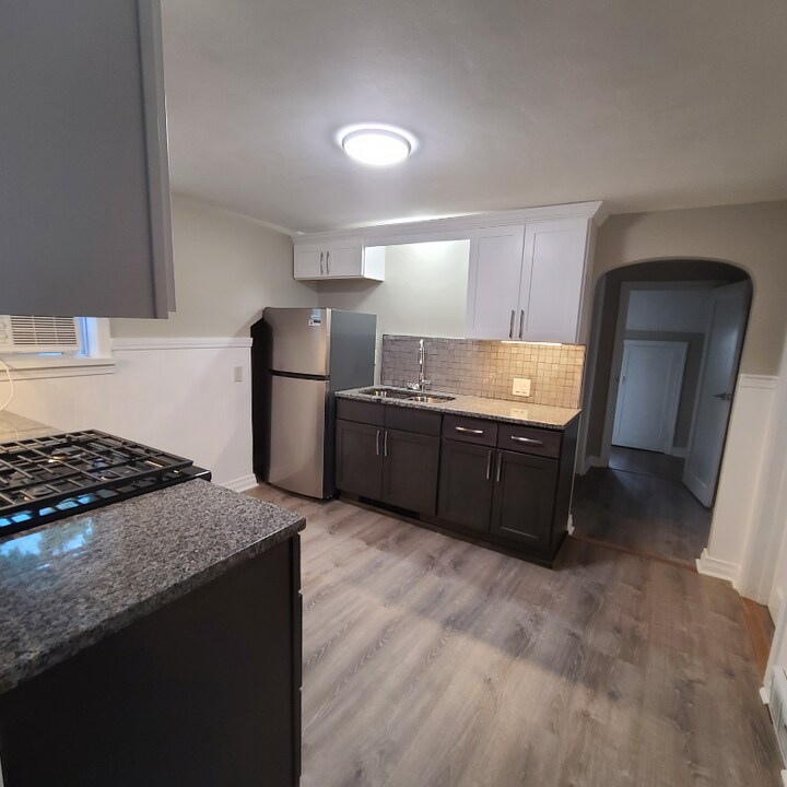 22 Zoa Ave Photo