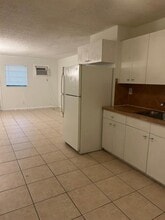 1631 SW 44th Ave in Fort Lauderdale, FL - Building Photo - Building Photo