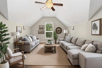 1639 Wildflower Dr in Waxahachie, TX - Building Photo - Building Photo