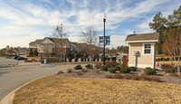 University Village in Augusta, GA - Foto de edificio - Building Photo