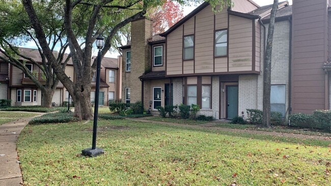 property at 12500 Brookglade Cir