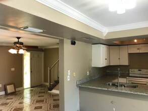 4911 Catalina Dr, Unit 22 in Naples, FL - Building Photo - Building Photo