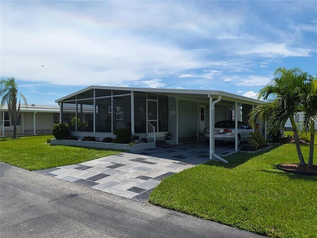 501 Longwood Dr in Venice, FL - Building Photo - Building Photo