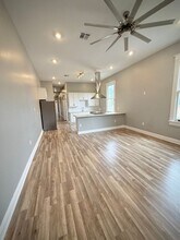 2410 Franklin Ave in New Orleans, LA - Building Photo - Building Photo