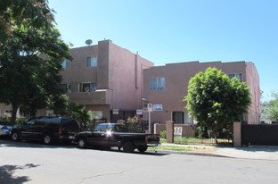14232 Erwin St in Van Nuys, CA - Building Photo