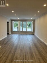 21 Tamora Ct in Toronto, ON - Building Photo - Building Photo