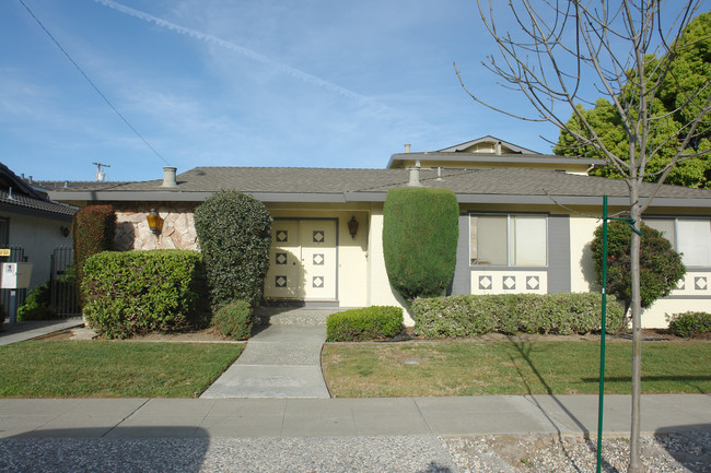 837 OPAL Dr in San Jose, CA - Building Photo - Building Photo