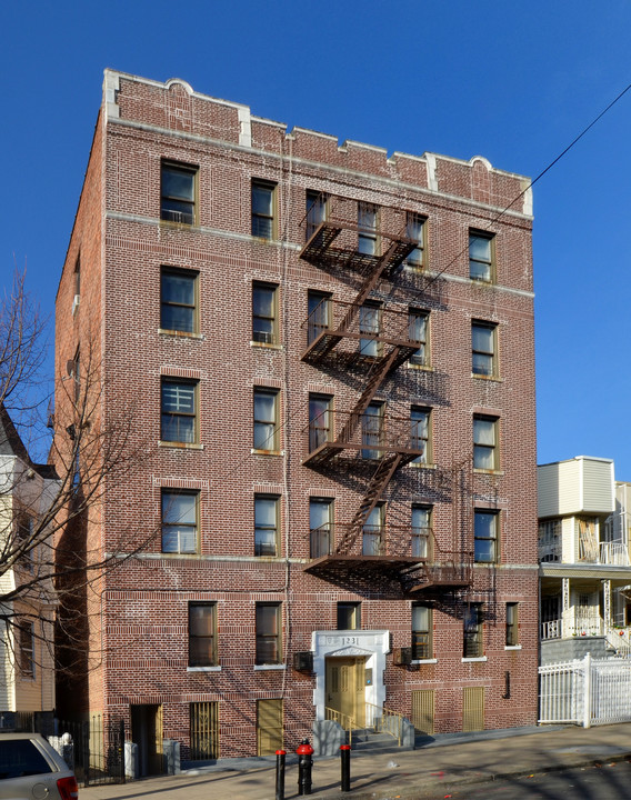 1231 Saint Lawrence Ave in Bronx, NY - Building Photo