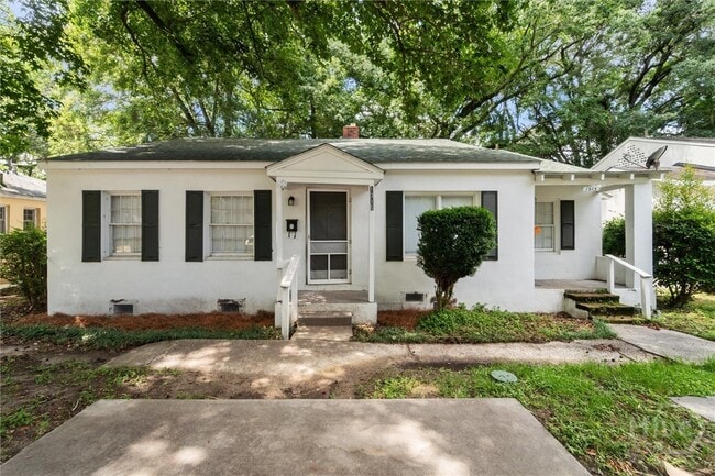 property at 1315 E 55th St