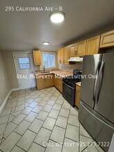 295 California Ave in Pittsburg, CA - Building Photo - Building Photo