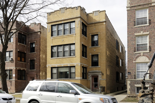 6446 N Albany Ave in Chicago, IL - Building Photo - Building Photo