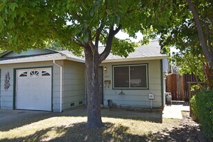 4003-4003 Westporter Dr in Sacramento, CA - Building Photo